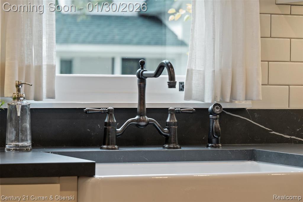 552 W Dunlap St, Northville, MI 48167 — Photo 28