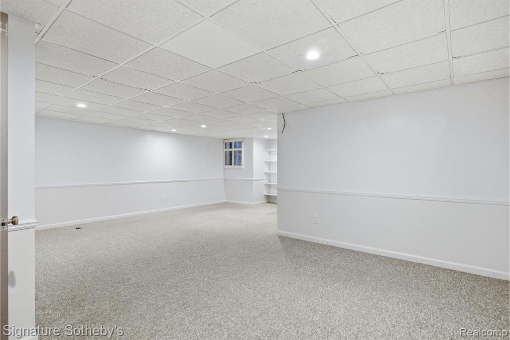 24122 Bingham Pointe Drive, 24, Bingham Farms, MI 48025 — Photo 37