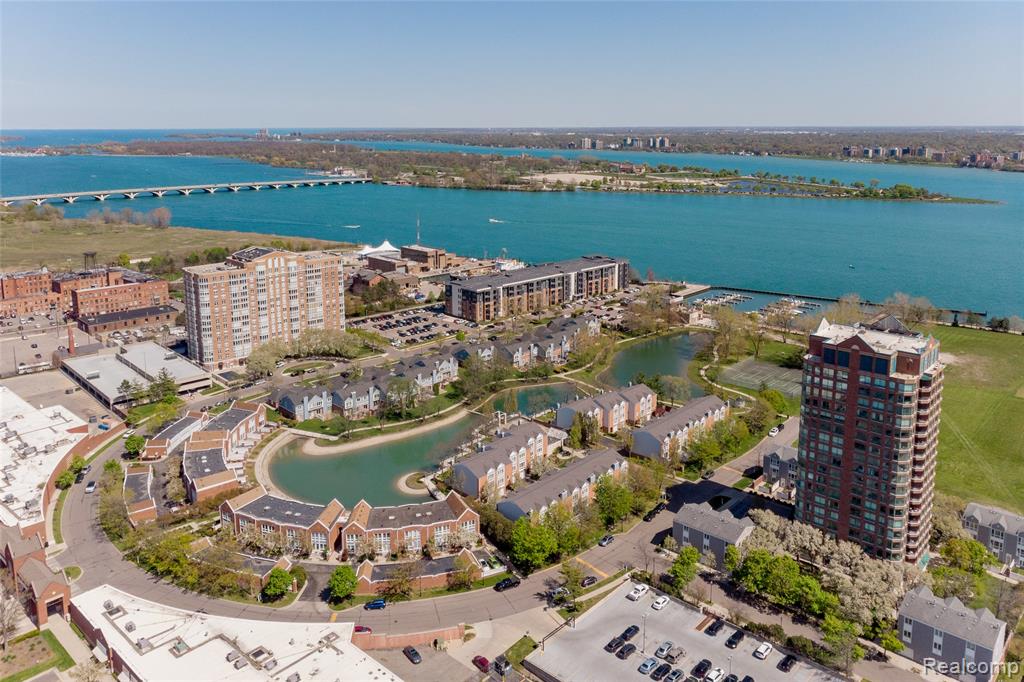250 E Harbortown Drive, 508, Detroit, MI 48207 — Photo 24