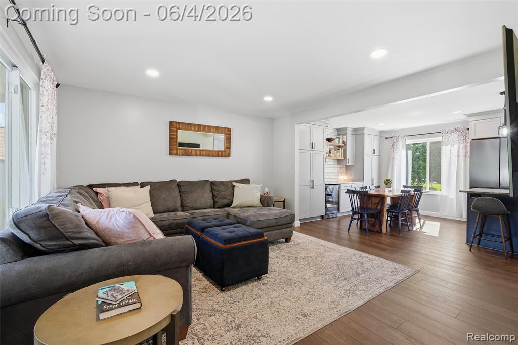 2351 Recreation Drive, West Bloomfield, MI 48324 — Photo 4