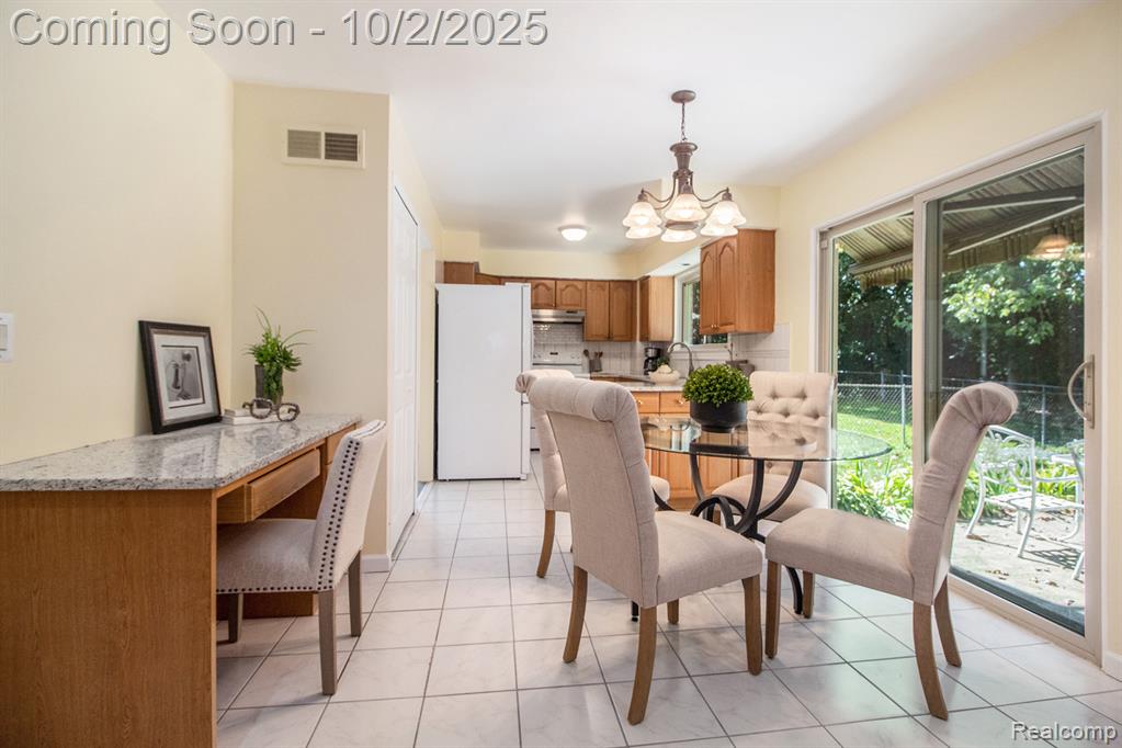 6011 Beaufort Drive, Canton, MI 48187 — Photo 5