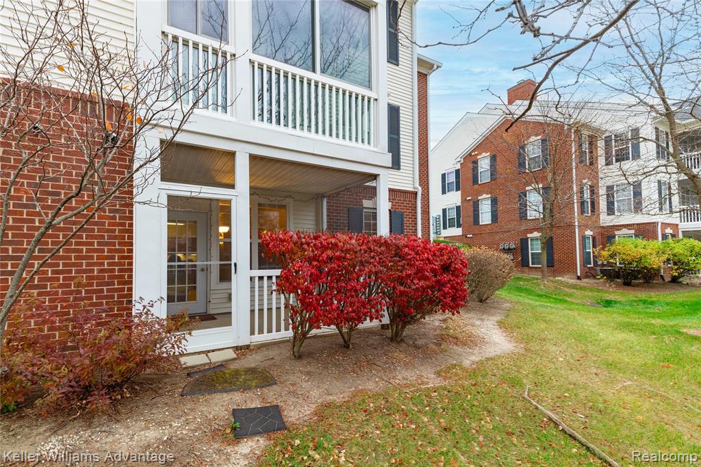 921 E Summerfield Glen Circle, Ann Arbor, MI 48103 — Photo 27