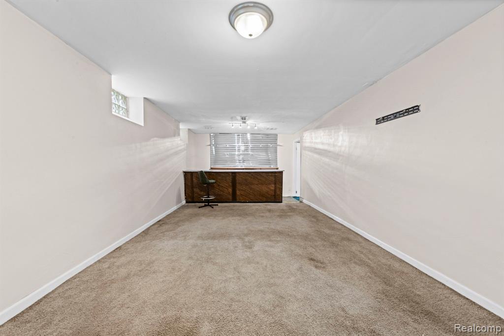 17500 Pennington Drive, Detroit, MI 48221 — Photo 22