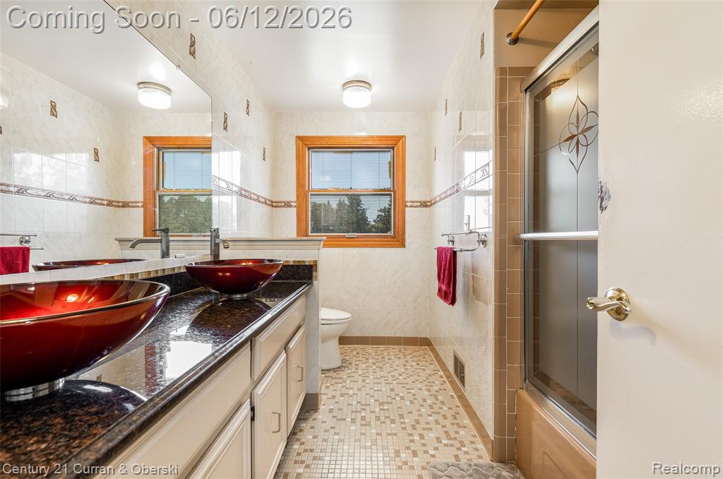 31259 Applewood Lane, Farmington, MI 48331 — Photo 31
