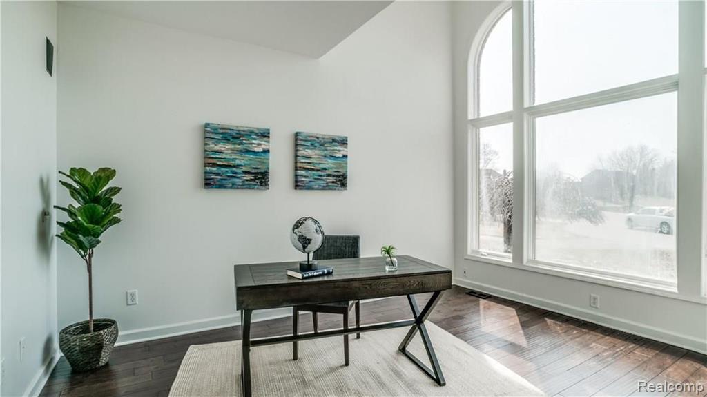 748 Eltham Court, Ann Arbor, MI 48103 — Photo 16