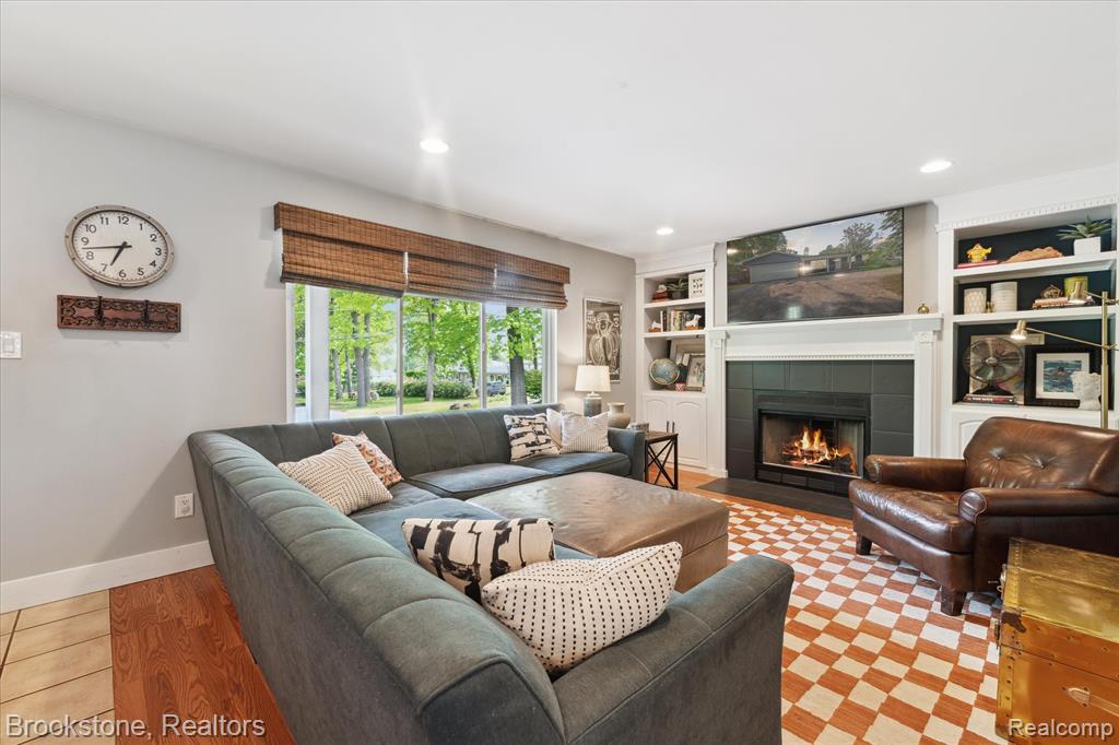 5007 Clearview Drive, Clarkston, MI 48348 — Photo 5
