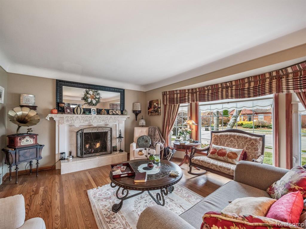 6713 ROSEDALE Boulevard, Allen Park, MI 48101 — Photo 8