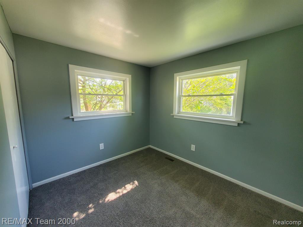 41743 MCKINLEY Street, Van Buren, MI 48111 — Photo 15