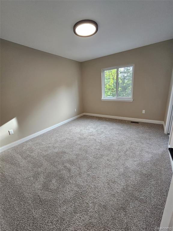49241 London Bridge Drive, Macomb, MI 48042 — Photo 23