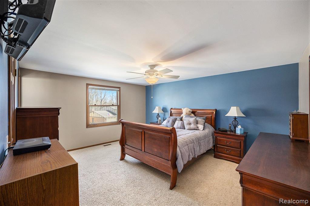 779 MEDINAH Drive, Rochester Hills, MI 48309 — Photo 29