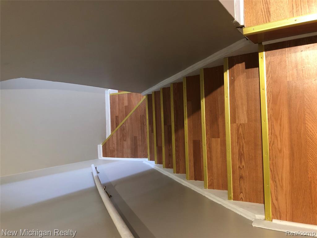 8755 GEORGE F BUNKER, Sterling Heights, MI 48313 — Photo 13