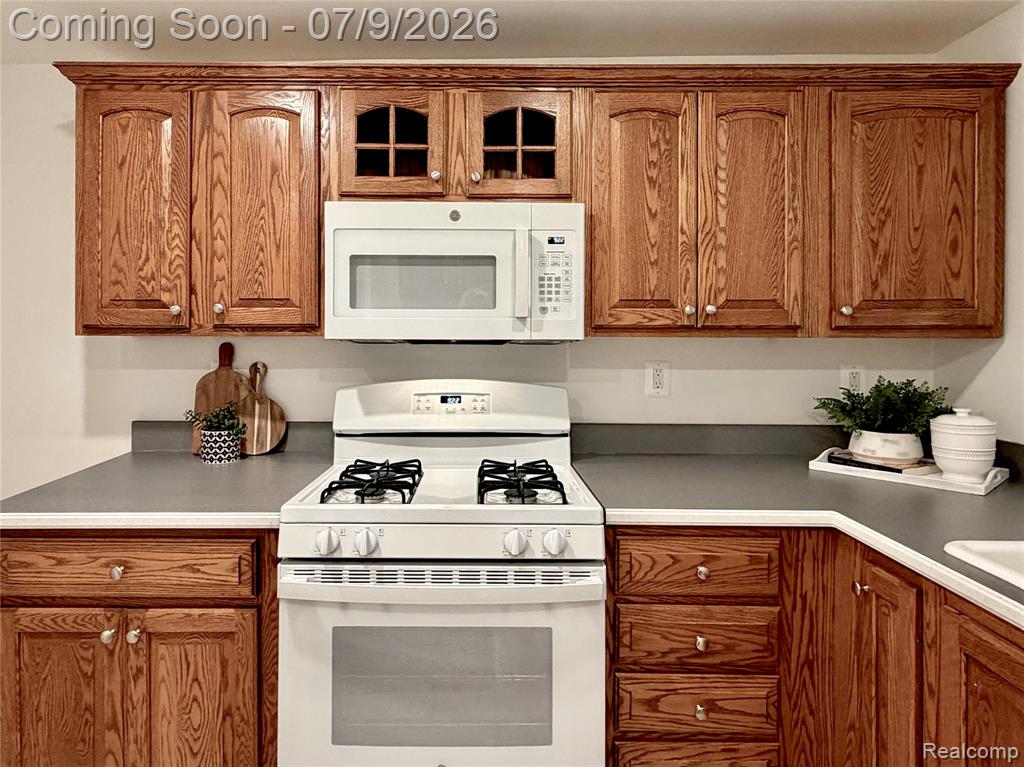 610 Quarter Street, Rochester, MI 48307 — Photo 12
