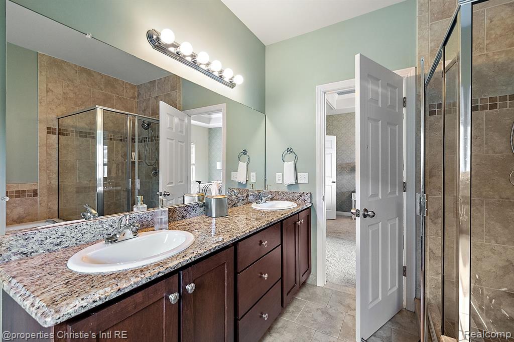 43601 SCAUP Lane, Clinton Twp, MI 48038 — Photo 32