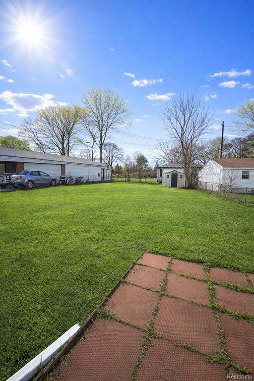 938 Arlene Avenue, Pontiac, MI 48340 — Photo 2