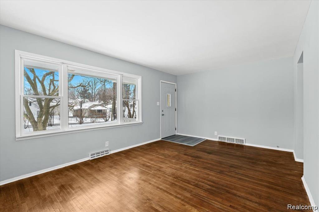 550 Royal Drive, Blackman, MI 49202 — Photo 7