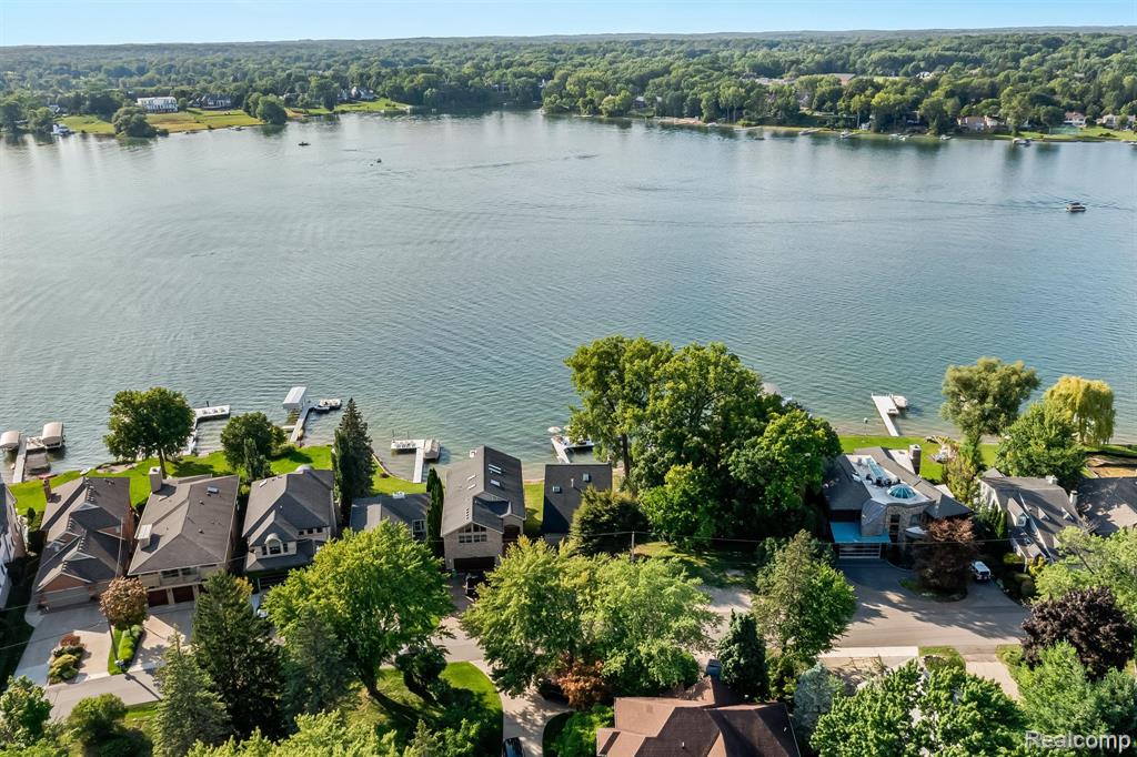 5494 Putnam Drive, West Bloomfield, MI 48323 — Photo 42