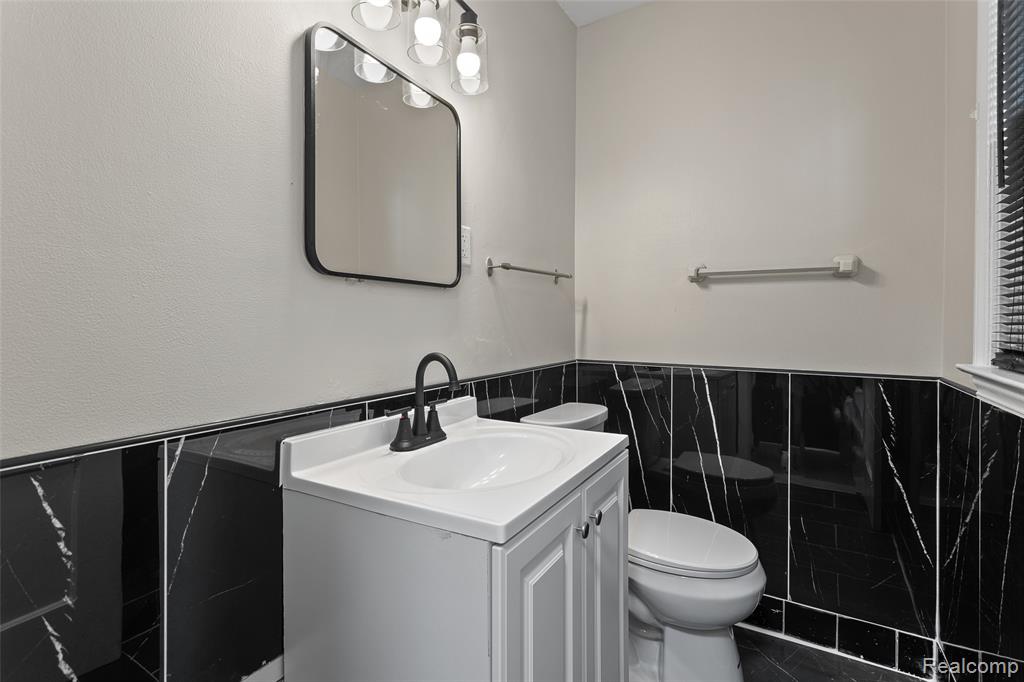 8604 Meyers Road, Detroit, MI 48228 — Photo 34