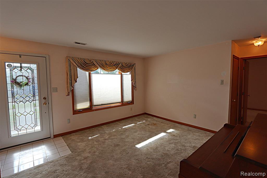 6964 Norborne Avenue, Dearborn Heights, MI 48127 — Photo 6