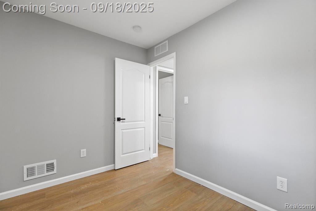 4133 Jackson Street, Dearborn Heights, MI 48125 — Photo 18