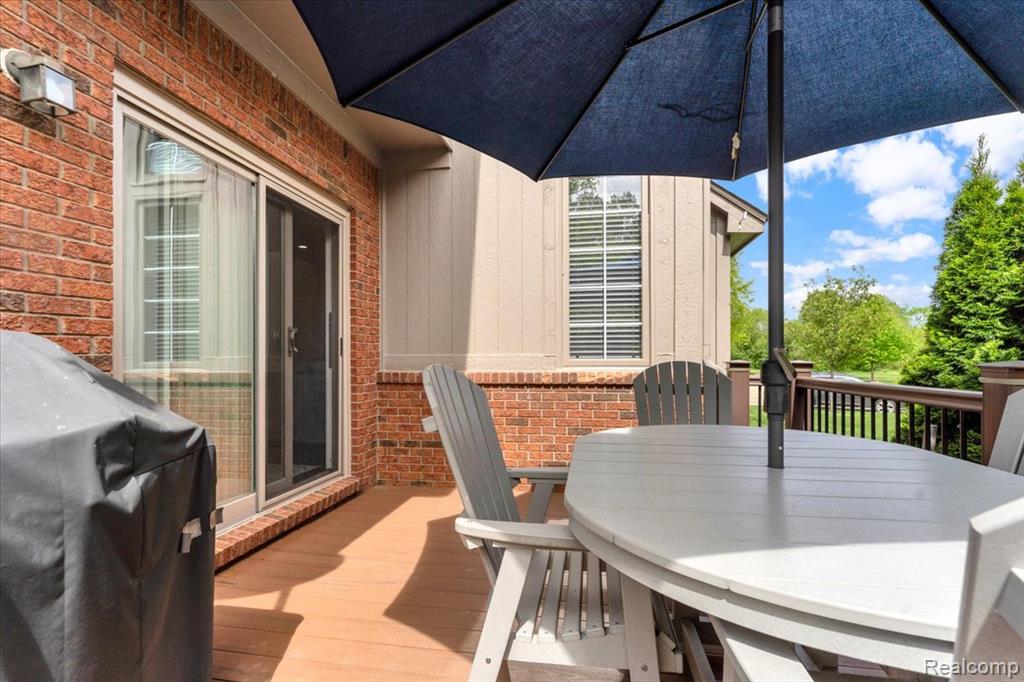 54745 Four Seasons Drive, Utica, MI 48316 — Photo 13