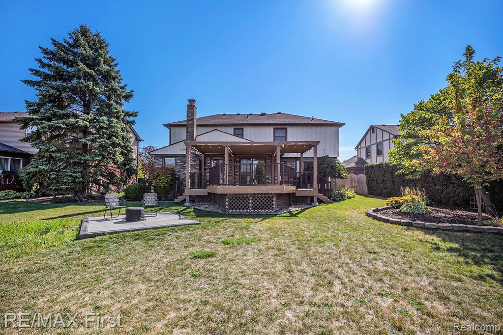 43373 Brooks Drive, Clinton Twp, MI 48038 — Photo 32