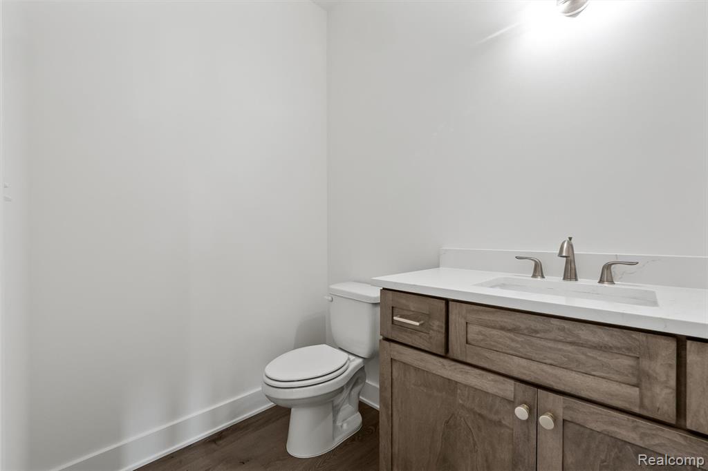 55240 Hanford Court, Shelby Twp, MI 48316 — Photo 22