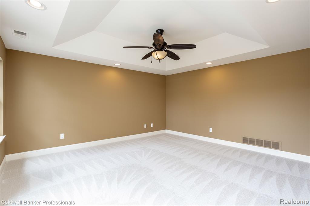 56 Oxford Road, Grosse Pointe Shores, MI 48236 — Photo 37