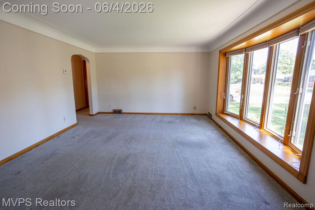 33033 Edgegrove, Fraser, MI 48026 — Photo 8