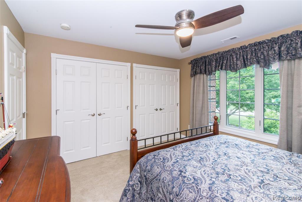 3166 W Beach Lake Drive, Milford, MI, 48380