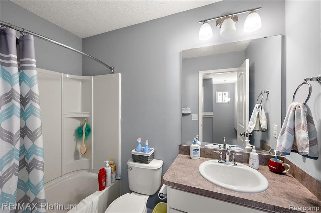606 Kimball Street, Howell, MI 48855 — Photo 11