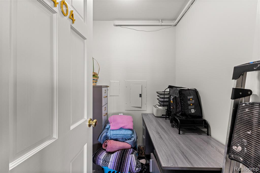 5000 Town Center, 1503, Southfield, MI 48075 — Photo 32