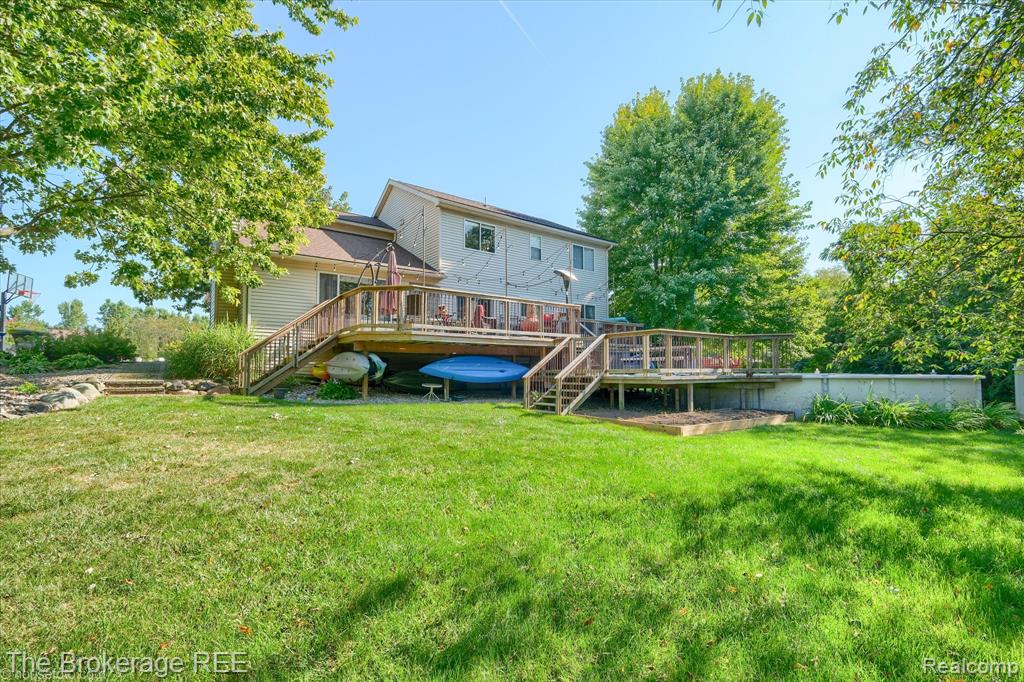8380 Hunt Club Court, Grand Blanc, MI 48439 — Photo 9
