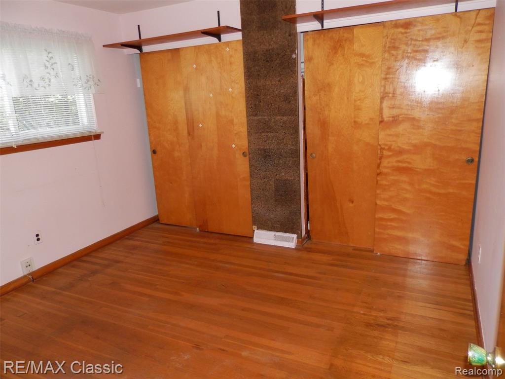 7736 Berwick Drive, Westland, MI — Photo 13