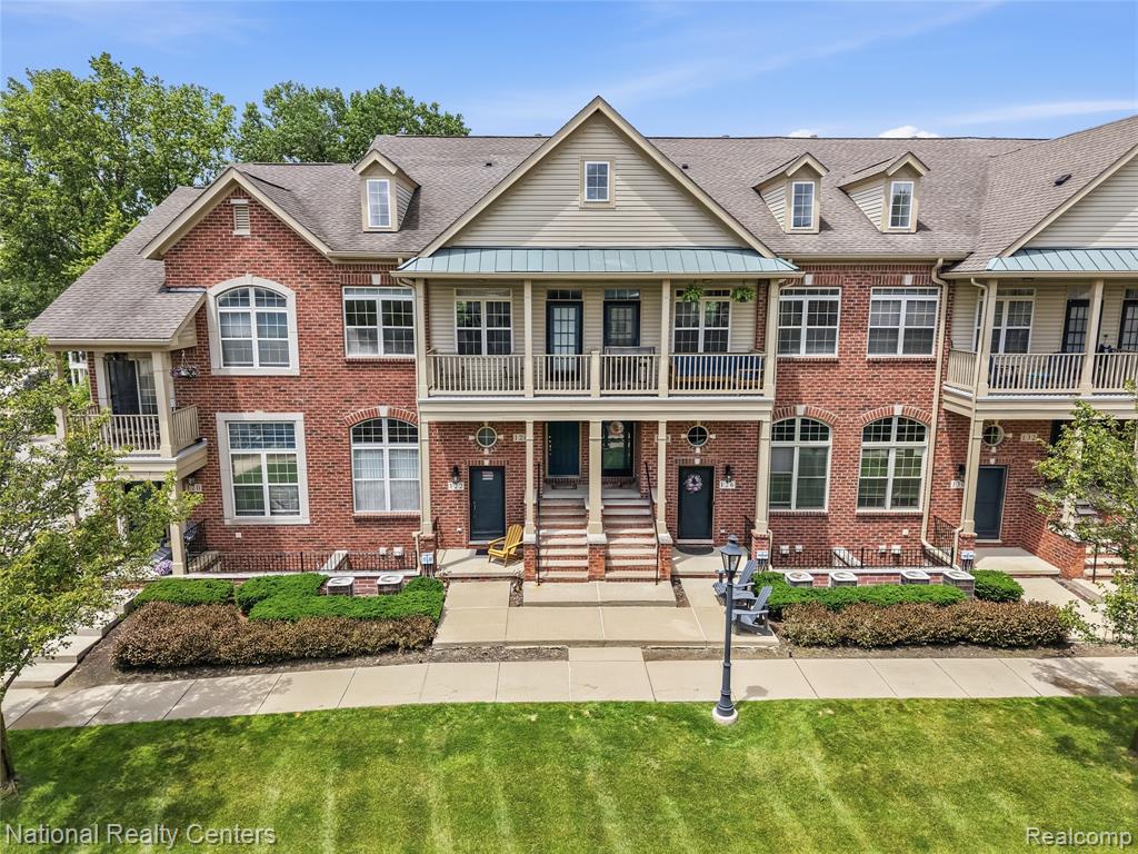 128 Sandy Lane, Walled Lake, MI 48390 — Photo 9
