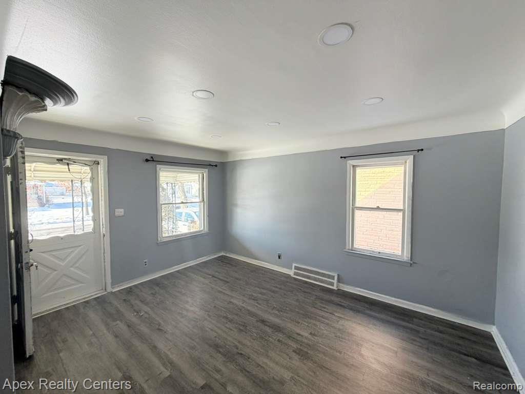 7232 Dolphin, Redford, MI 48239 — Photo 3