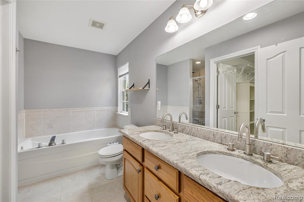 20798 Oak Ridge Drive, Clinton Twp, MI 48036 — Photo 21