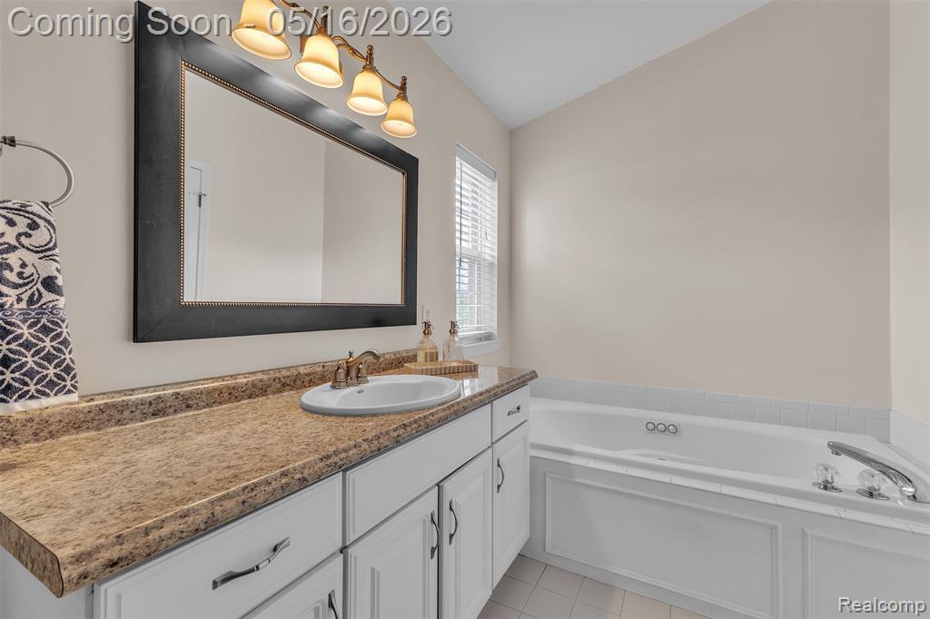 944 S Parkwood Drive, South Lyon, MI 48178 — Photo 35