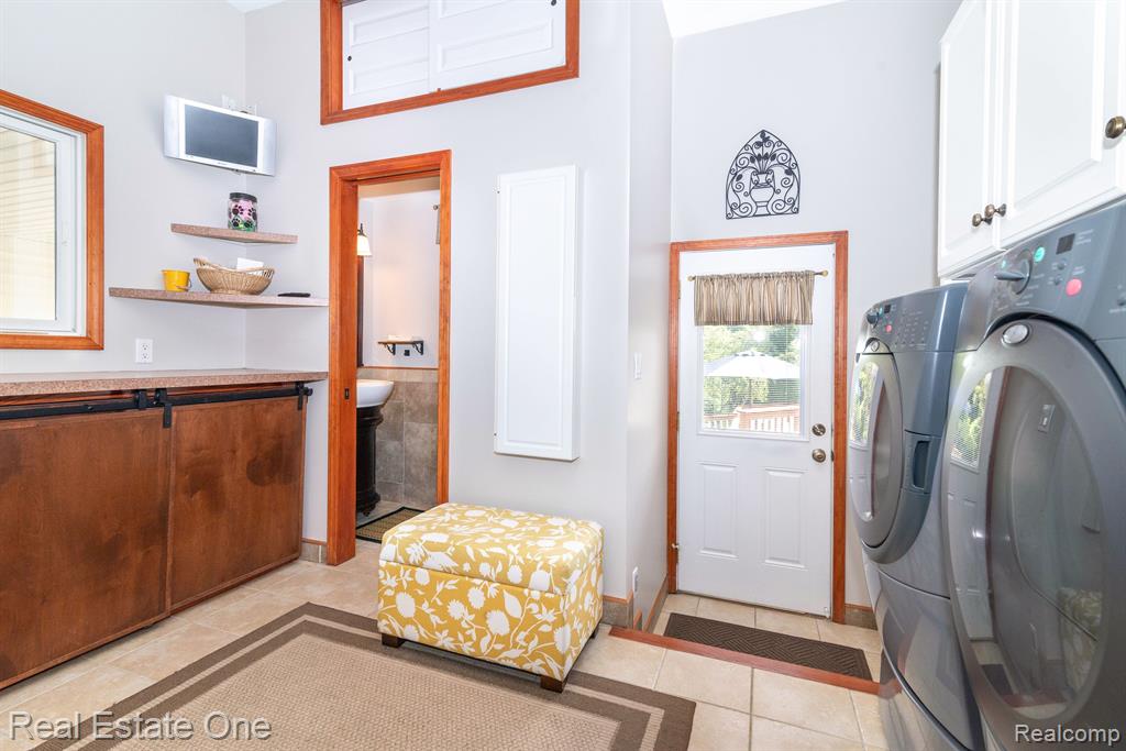 59633 Trena Lane, South Lyon, MI 48178 — Photo 27