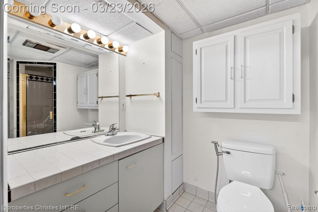 5586 Raven Road, Bloomfield Hills, MI 48301 — Photo 39