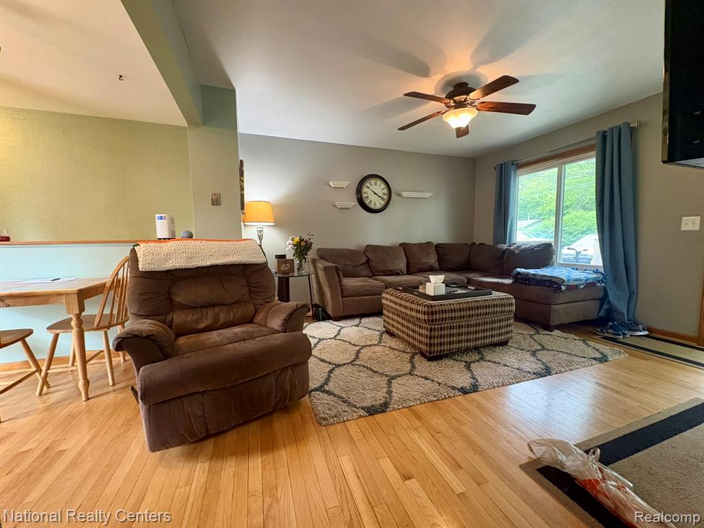 5611 Blackmoor Street, Commerce Twp, MI 48382 — Photo 5
