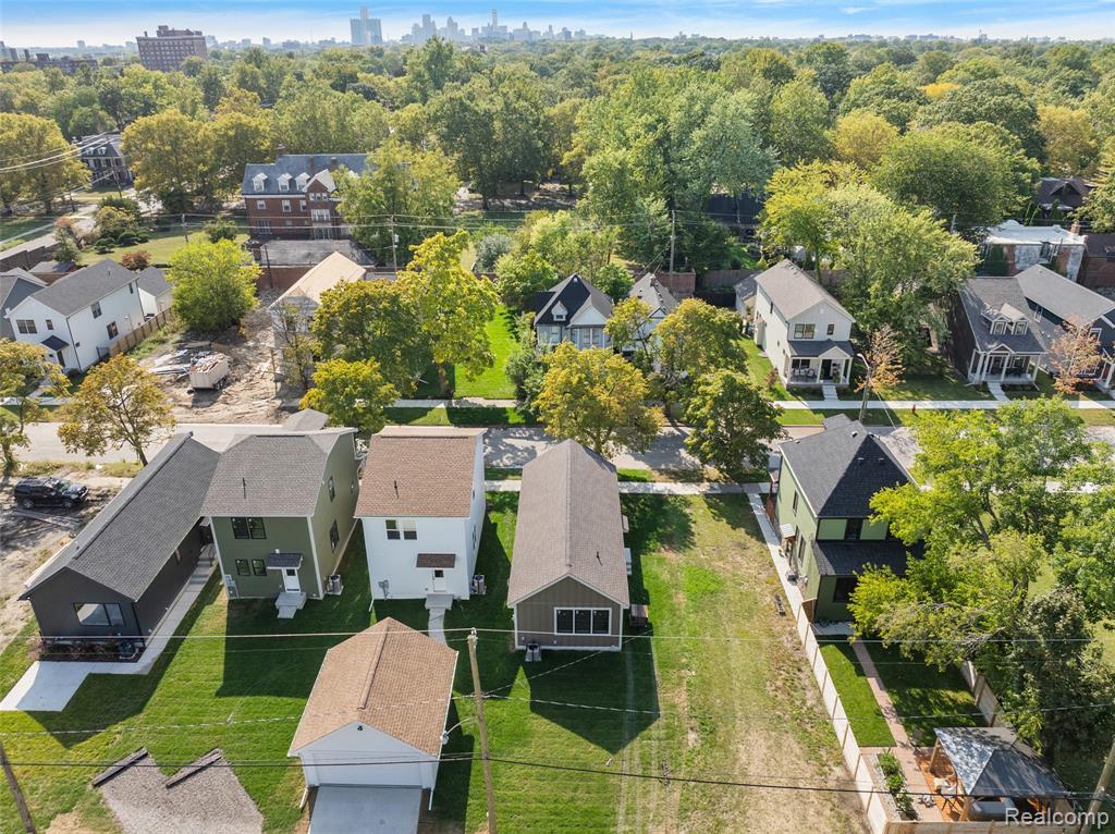 1752 Fischer Street, Detroit, MI 48214 — Photo 48