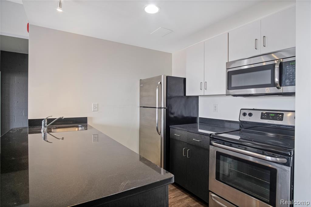 3075 W Grand Boulevard, Detroit, MI 48202 — Photo 8