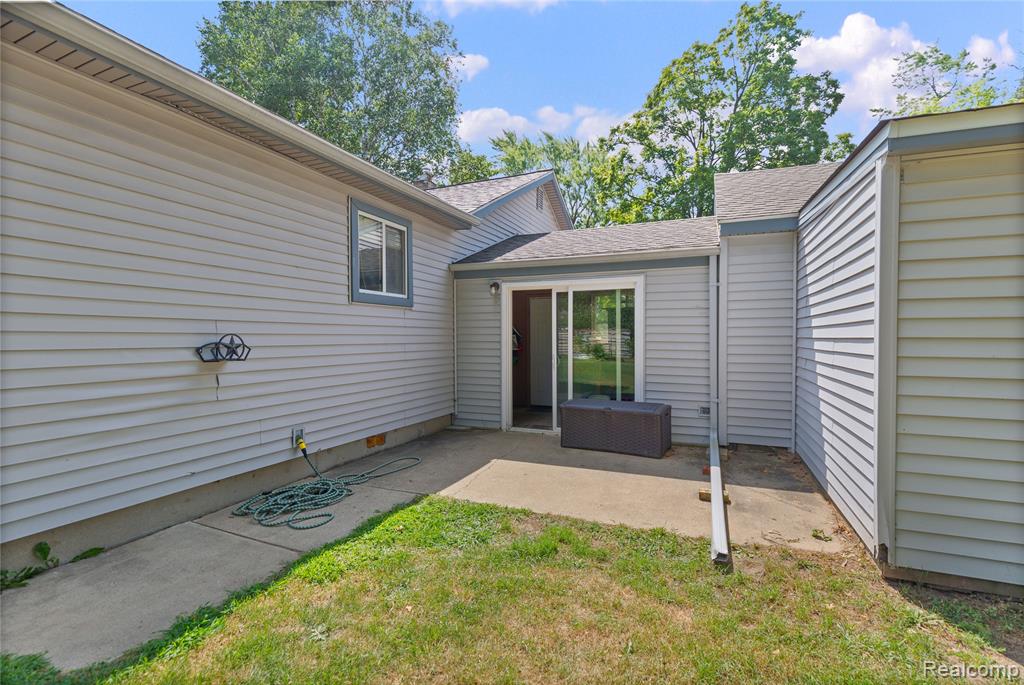 4440 Oakvista Avenue, Clarkston, MI — Photo 33