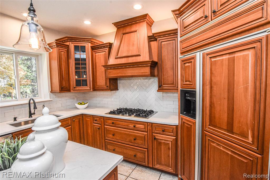 4215 Rolling Pines Court, Commerce Twp, MI 48382 — Photo 22
