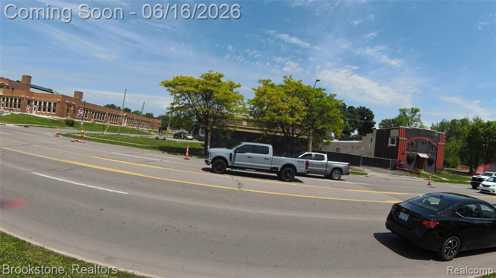 606 W Huron Street, Pontiac, MI 48341 — Photo 8