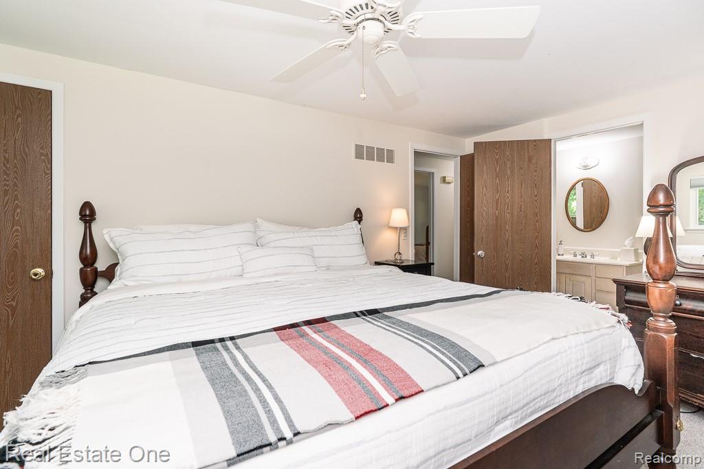 4644 Charest Avenue, Waterford, MI 48327 — Photo 31