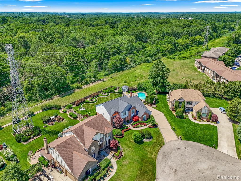 48367 Lake Valley Drive, Shelby Twp, MI 48317 — Photo 60