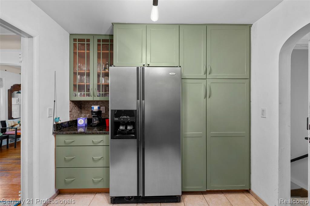 1677 Brys Drive, Grosse Pointe Woods, MI 48236 — Photo 10
