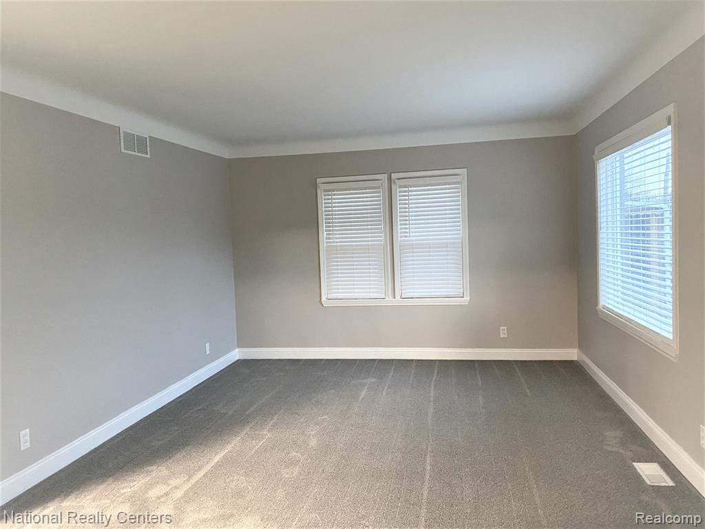 8087 CHAPP Avenue, Warren, MI 48089 — Photo 9