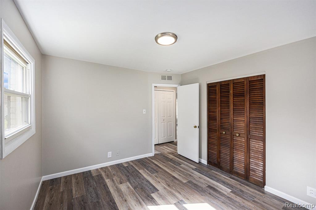 47546 ROLAND Street, Utica, MI 48317 — Photo 12